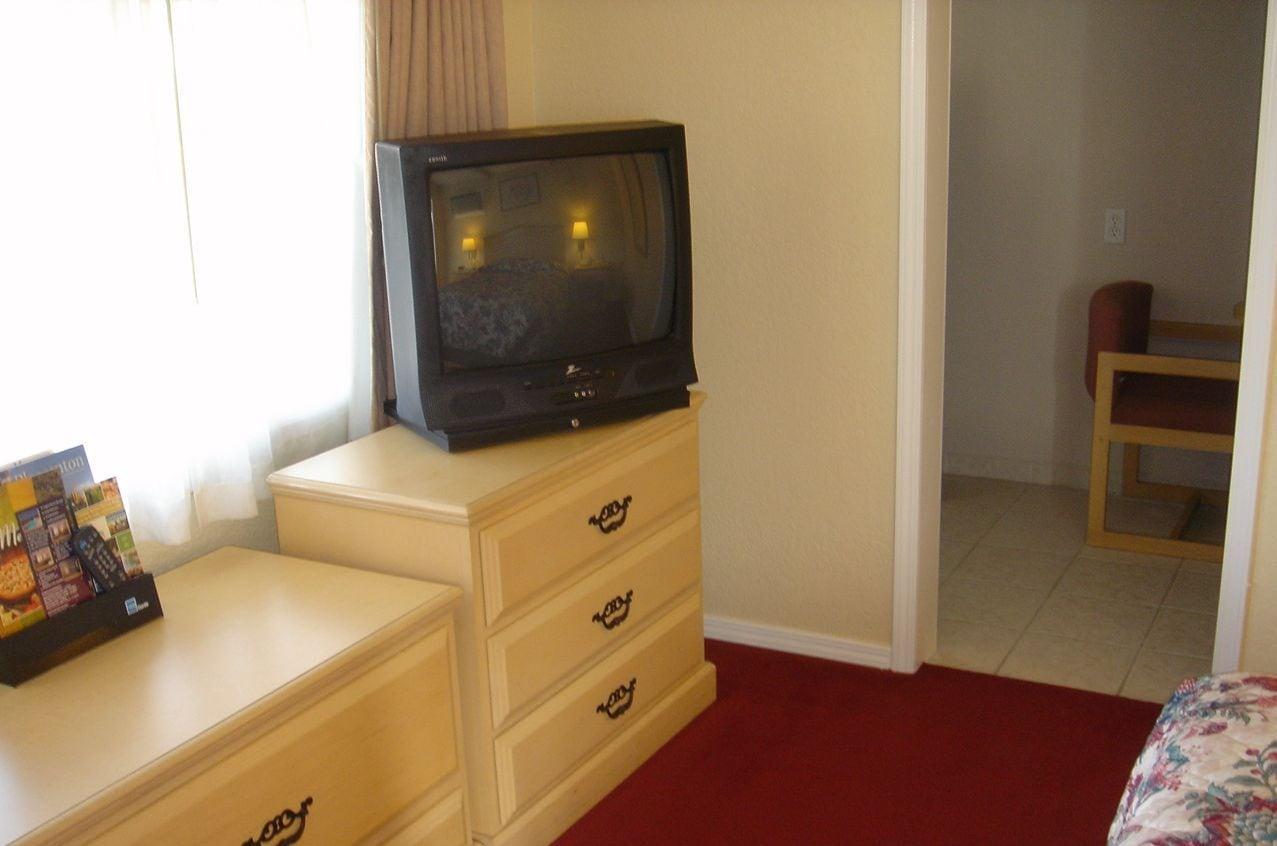 Tri-Valley Inn & Suites Pleasanton Ngoại thất bức ảnh