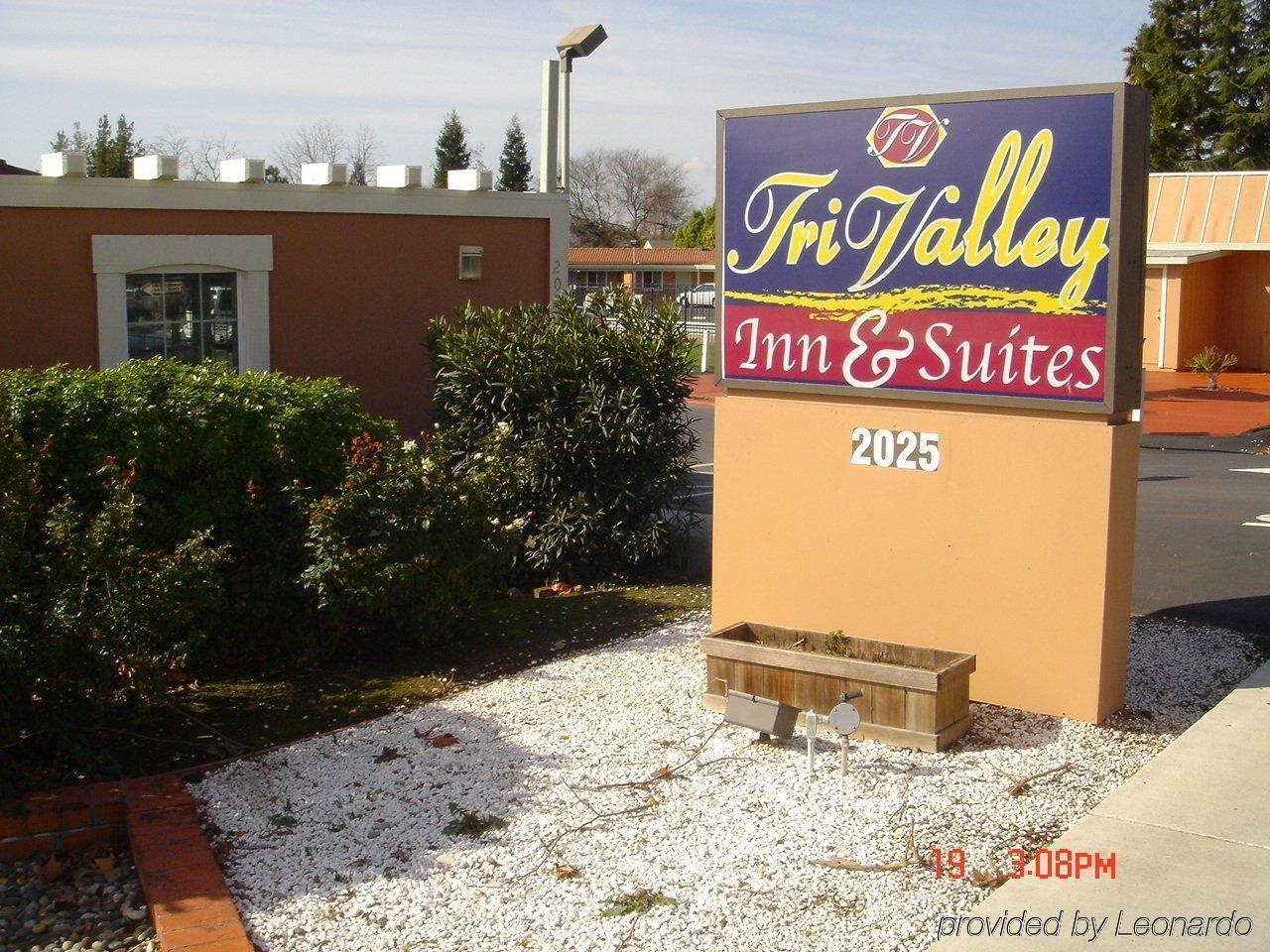 Tri-Valley Inn & Suites Pleasanton Ngoại thất bức ảnh