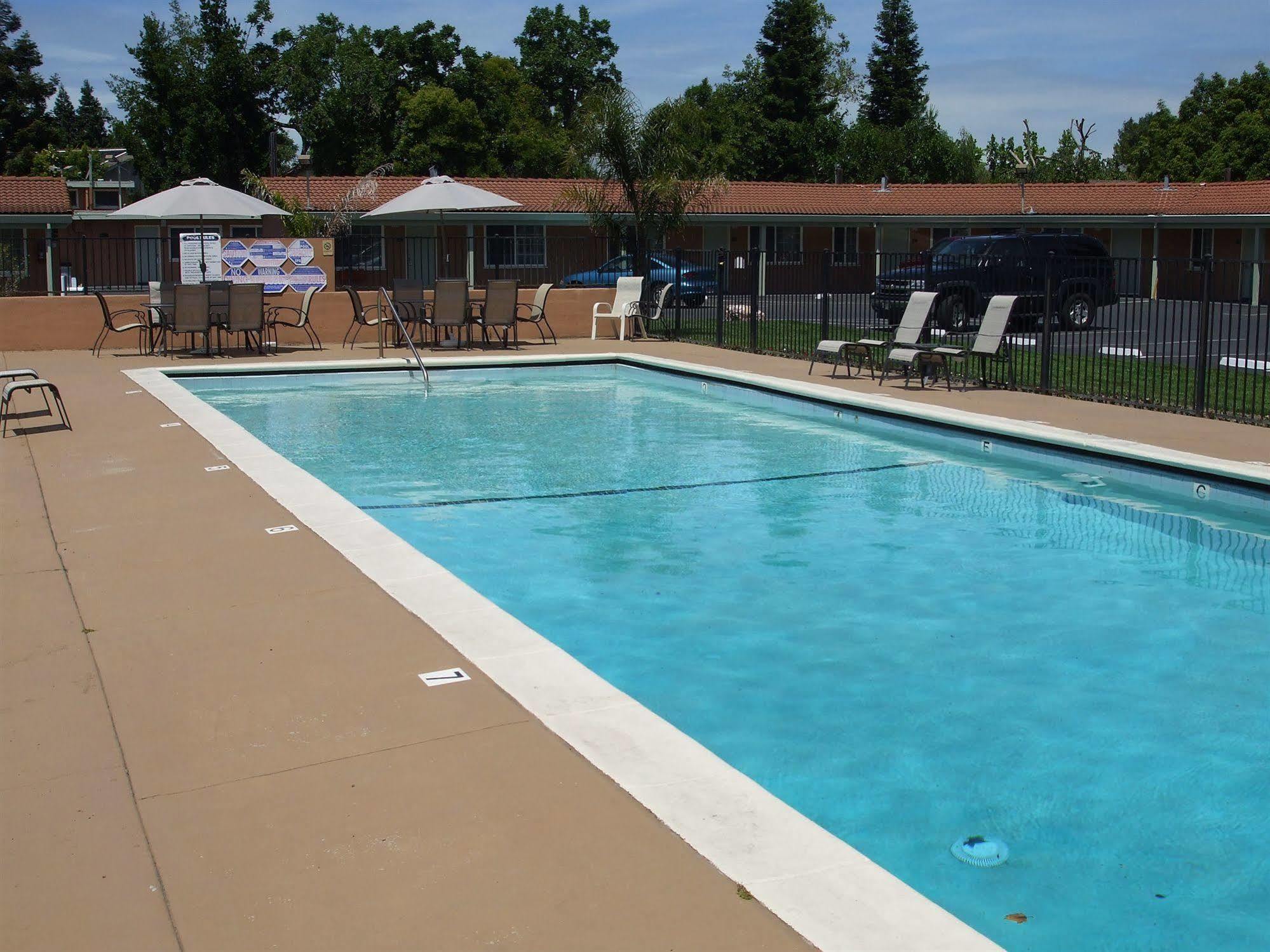 Tri-Valley Inn & Suites Pleasanton Ngoại thất bức ảnh